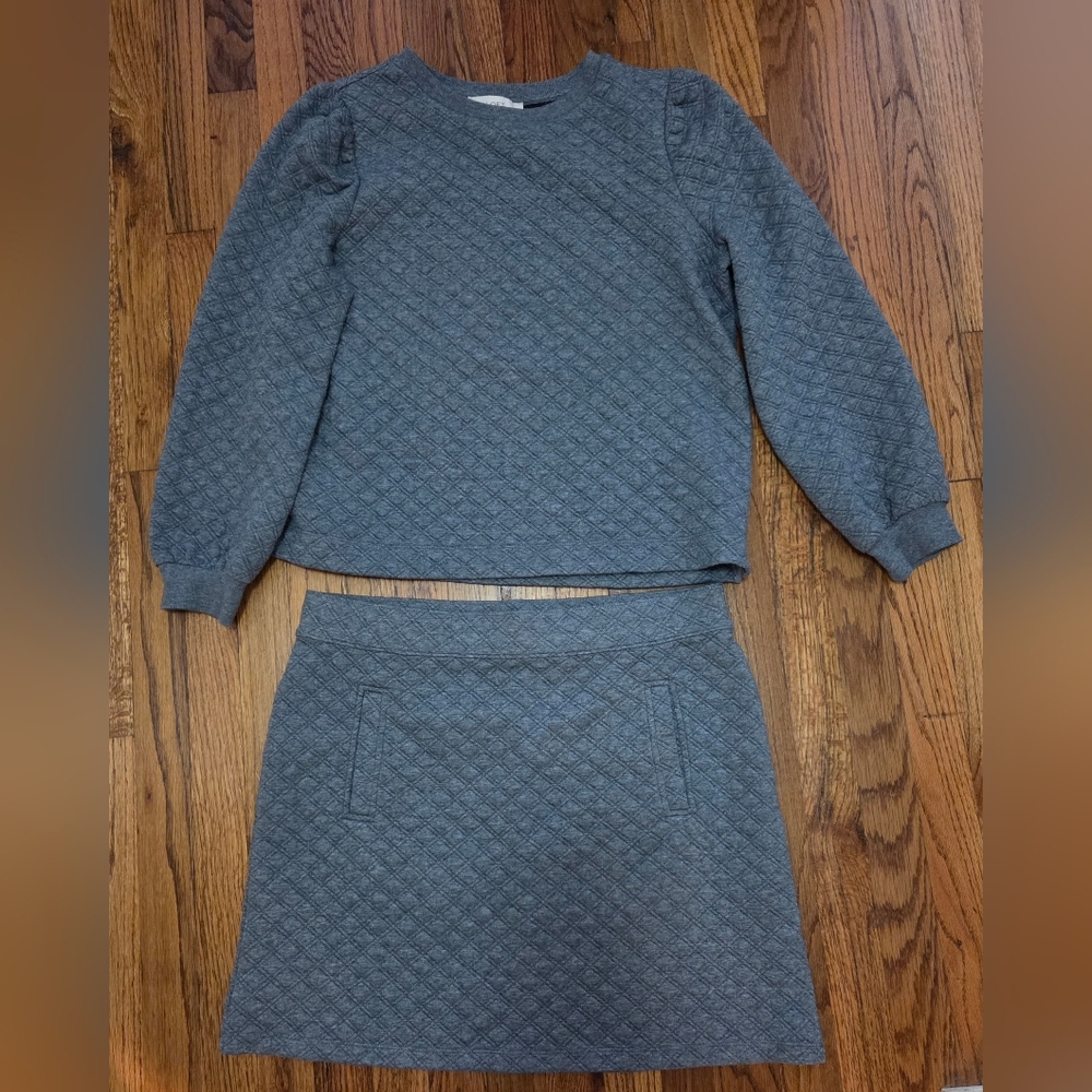 LOFT Gray Quilted Knit Set Size Large NWT
